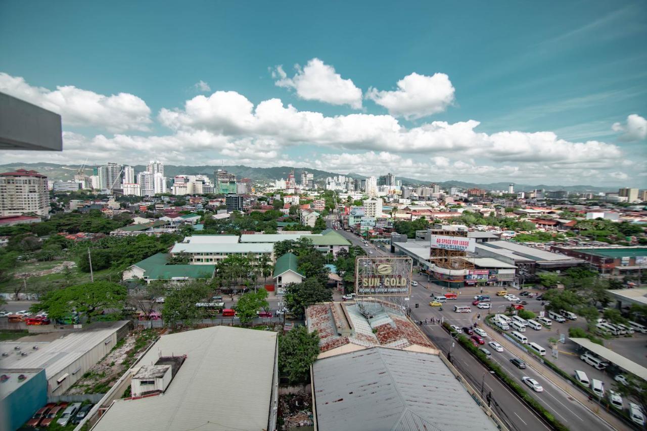 Migas Haven At Sunvida Tower Across Sm City Cebu Exterior foto